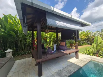 Tropical 3BR Villa w/ Rice Field and Mountain View, Singakerta, Gianyar, 15 minutes to Ubud.