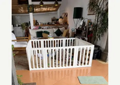 Playpen 150 × 180 cm dengan kasur — jual pribadi