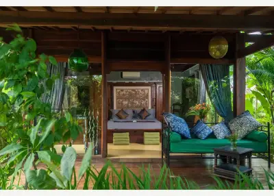 Menginap di guesthouse keluarga Anita’s Casa — Canggu